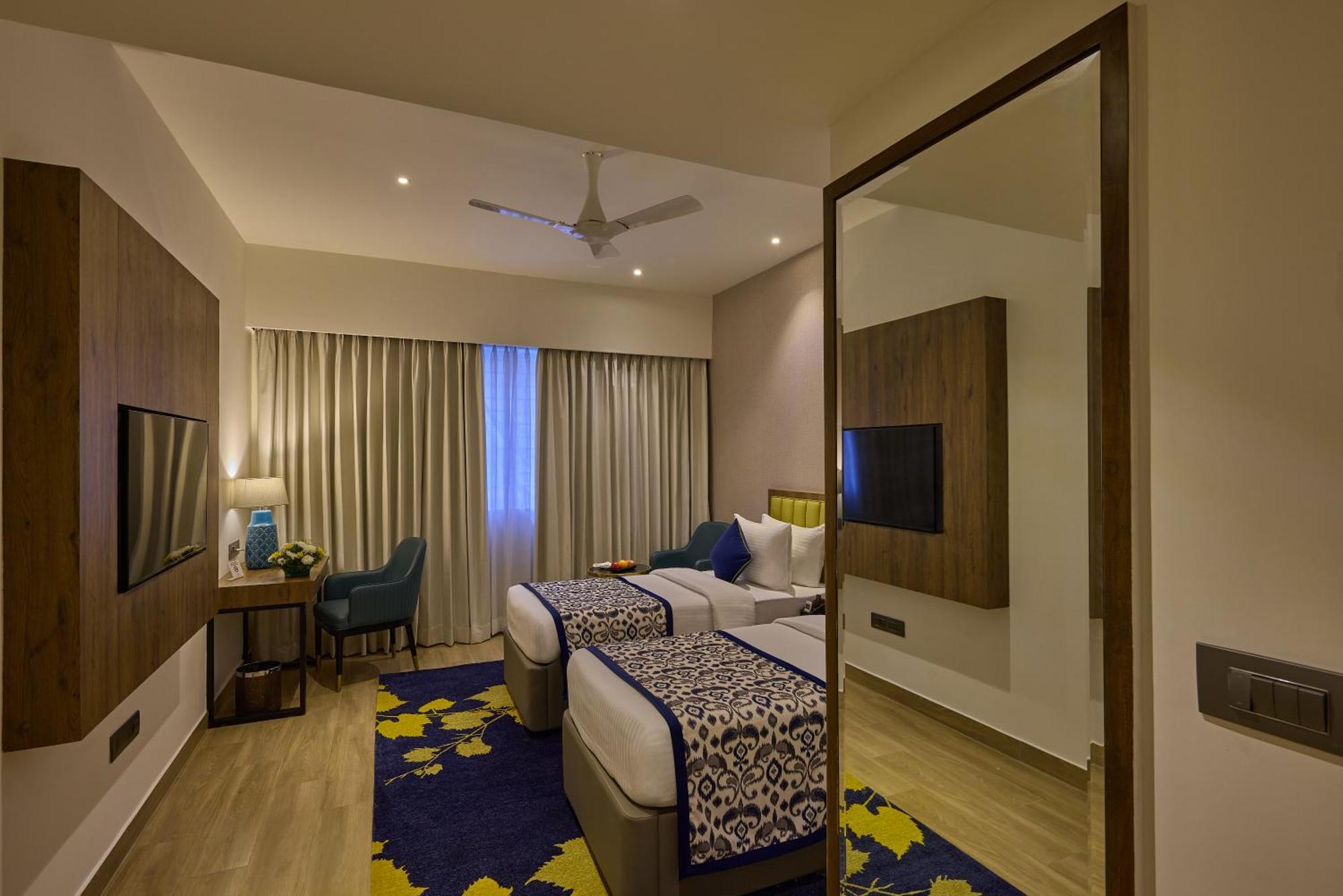 Grand Continent Hebbal A Sarovar Portico Affiliate Hotel Bangalore Esterno foto