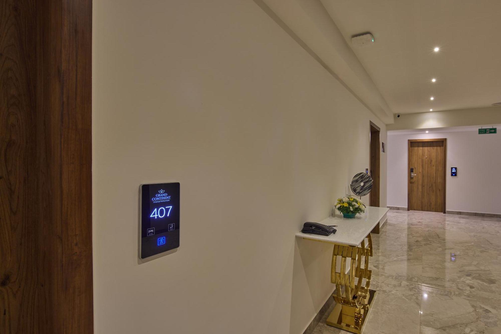 Grand Continent Hebbal A Sarovar Portico Affiliate Hotel Bangalore Esterno foto