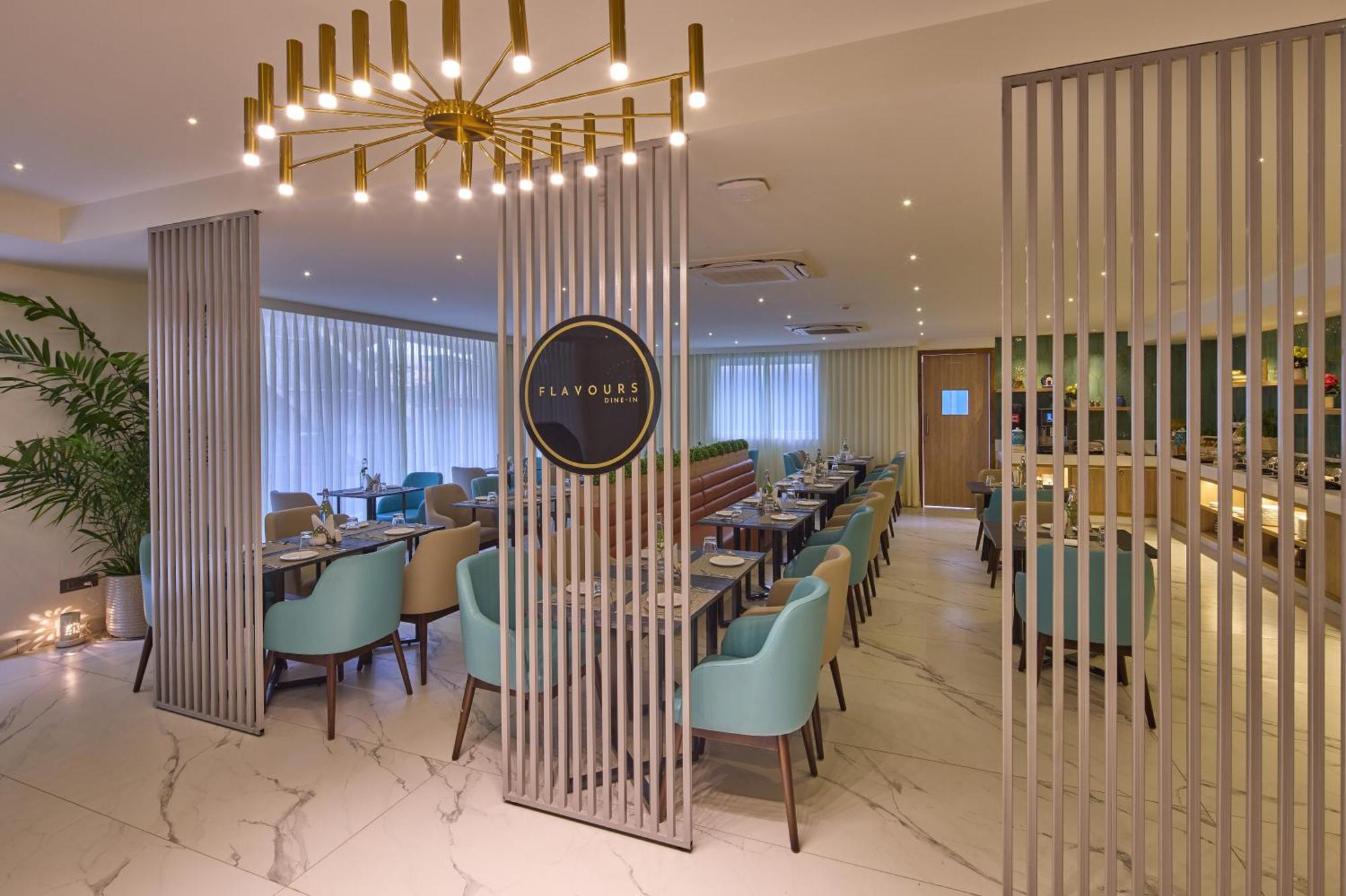 Grand Continent Hebbal A Sarovar Portico Affiliate Hotel Bangalore Esterno foto